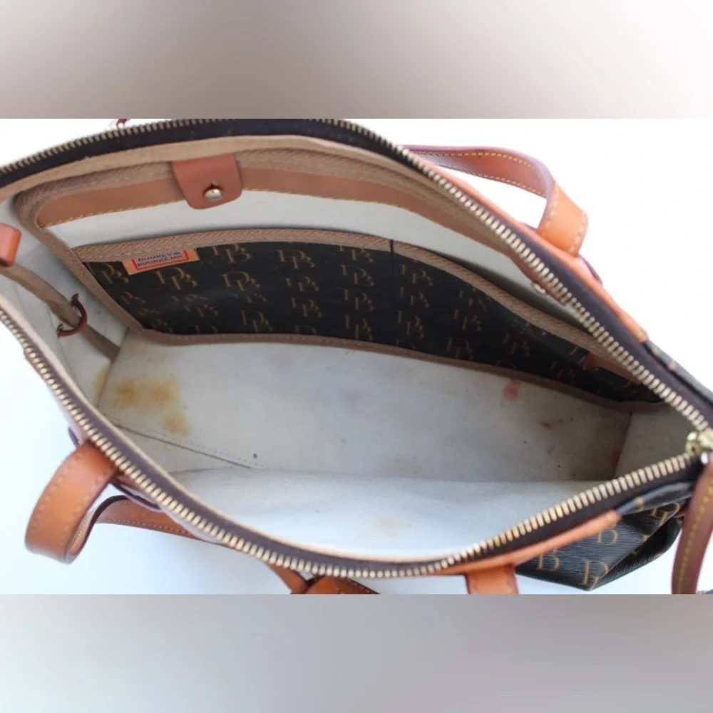 Dooney & Bourke signature logo tassel tote bag